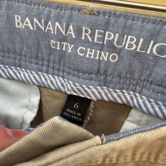 Banana Republic Women's Light Gray Crop Pants - Picture 5 of 6